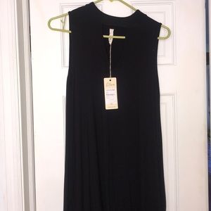 Black sleeveless choker dress